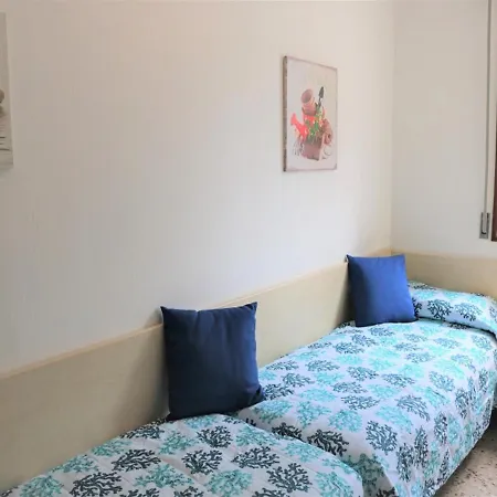 아파트 Modern Flat On The Shores Of *